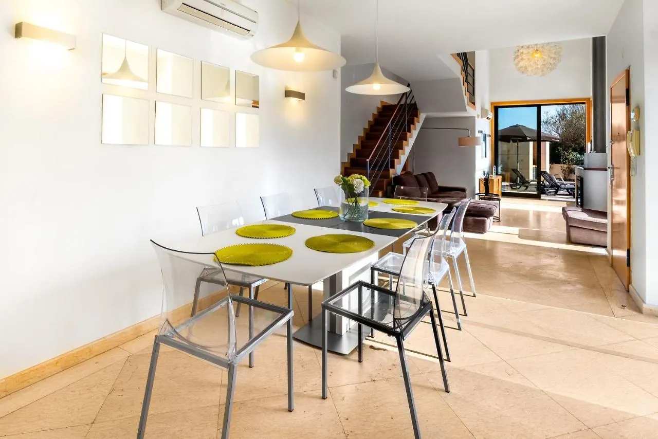 Linda Oura Beach 4Br Villa 10 New For Rent! Albufeira Holiday home